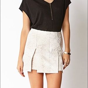 ❤️ 3 fr $25 Forever 21 Fancy Brocade Skirt
